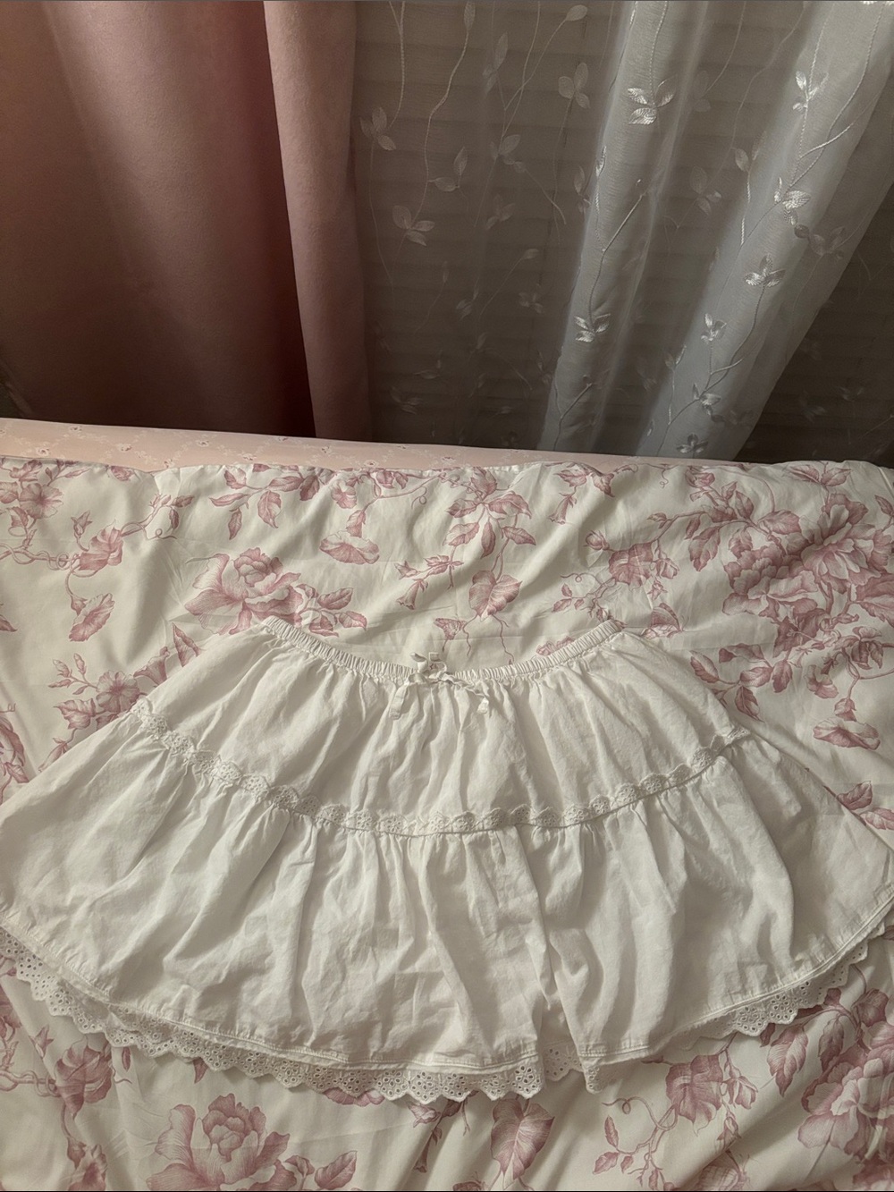 Girls White Tiered Skirt with Lace Trim